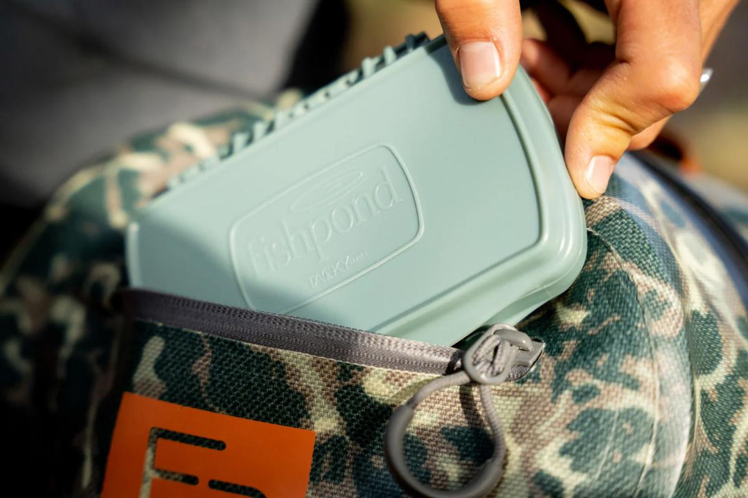 Fishpond Tacky Pescador Fly Box - MagPad - Small - Smoke Grey