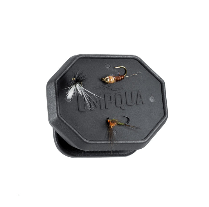 Umpqua LINK HatchPad – magnetischer Fliegenhalter – Ansicht 6