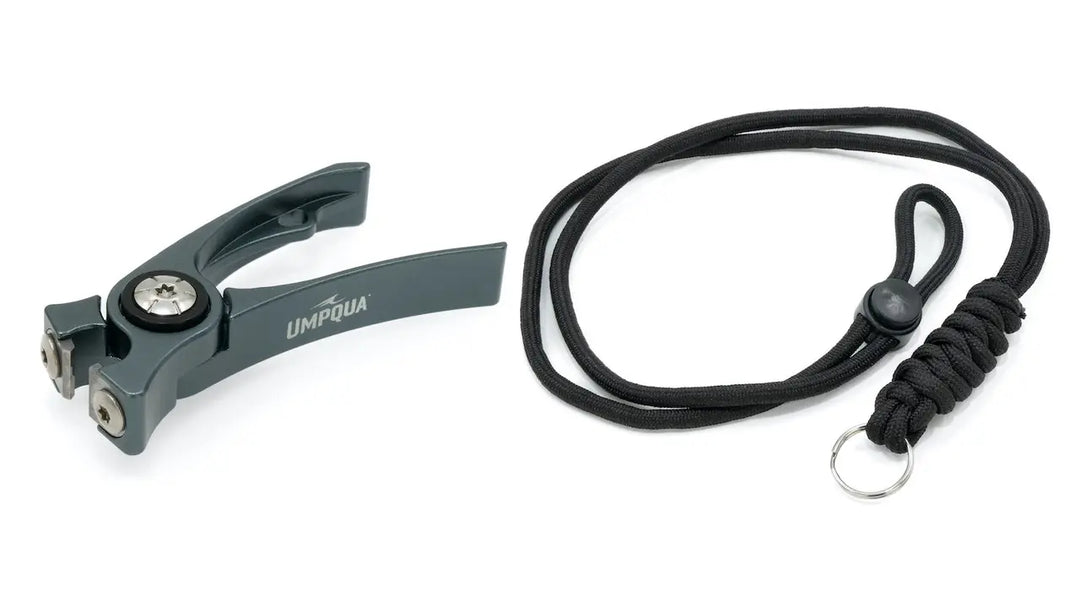 Umpqua RiverRun Nipper mit Lanyard – Gun Metal